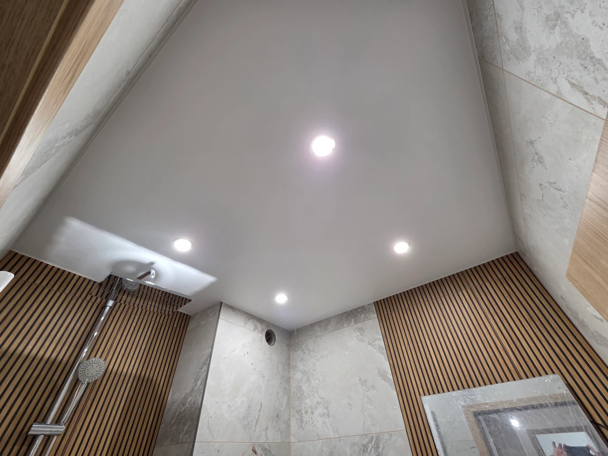 Опънати тавани - модерни интериорни решения с LED осветление Опънати тавани - модерни интериорни решения с LED осветление